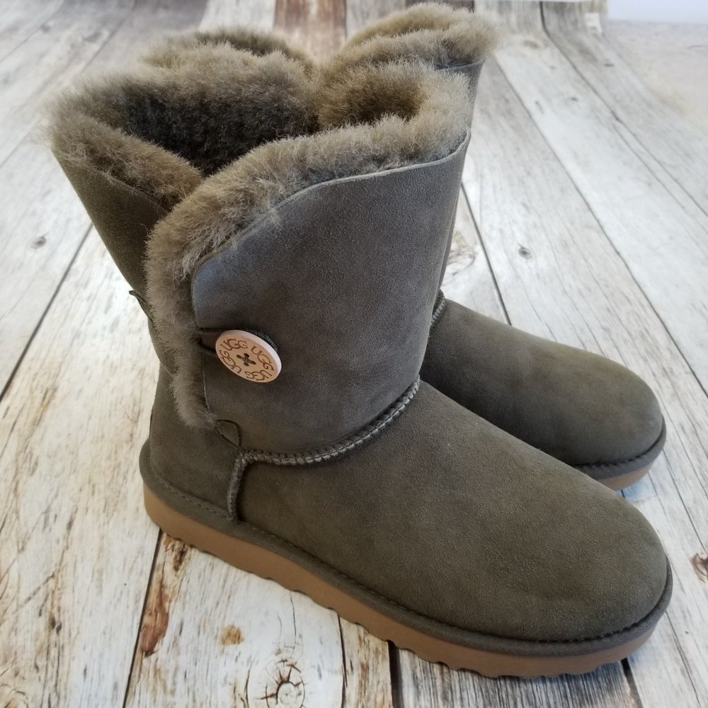 UGG Bailey Button II Suede Winter Boots Fur Lined